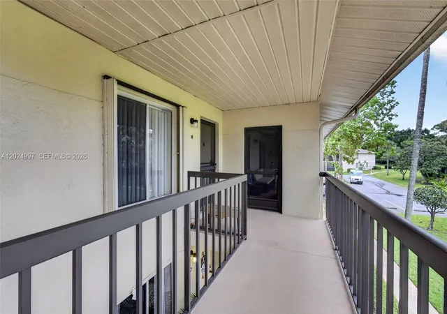 2nd image of 6555 Chasewood Dr #H, Jupiter, FL 33458 | MLS# A12024997