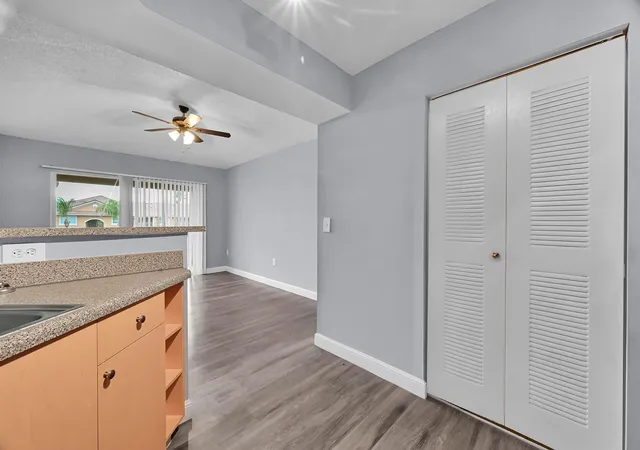Listing Photo 5 - Condo for sale in building located at 3679 Nw Mediterranean Ln, Jensen Beach, FL 34957 - Unit #301