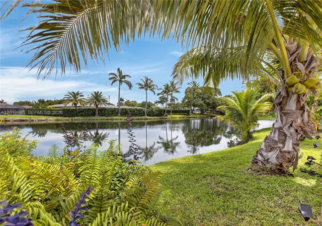 Homes for sale in Weston, FL | 16641 Royal Poinciana Dr, Weston, FL 33326 | MLS# A12019985