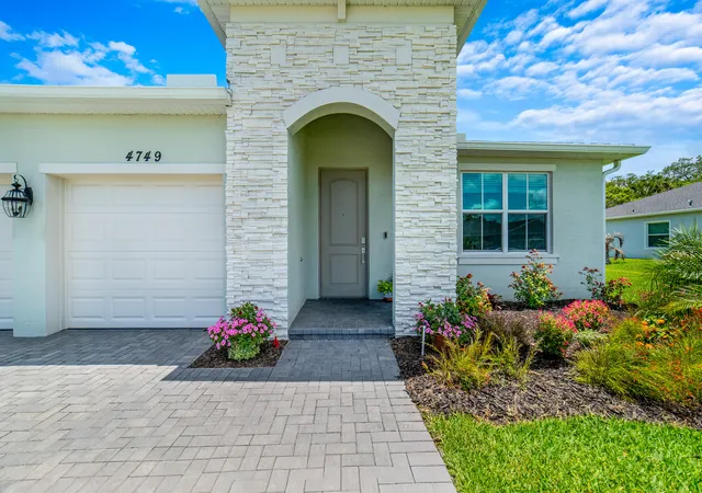 Photo 2 of Single family home for sale at 4749 Wellington Way SW, Vero Beach, FL 32968 | MLS# B26032754 | Listing updated on 2026-10-05