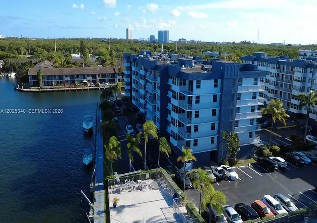 2nd image of 16558 Ne 26Th Ave, North Miami Beach, FL 33160