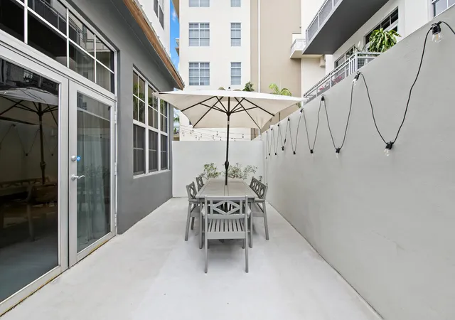 Homes for sale in Fort Lauderdale, FL | 425 N Andrews Ave #206, Fort Lauderdale, FL 33301 | MLS# B26032779