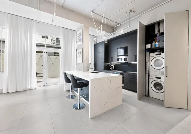 Homes for sale in Fort Lauderdale, FL | 425 N Andrews Ave #206, Fort Lauderdale, FL 33301 | MLS# B26032779