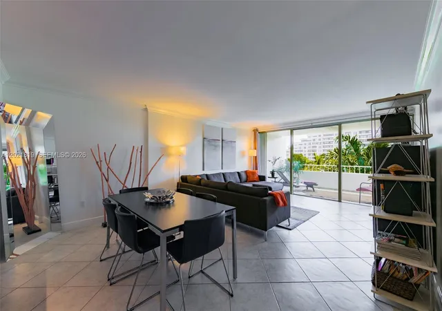 3rd image of 199 Ocean Lane Dr #413, Key Biscayne, FL 33149 | MLS# A12021819