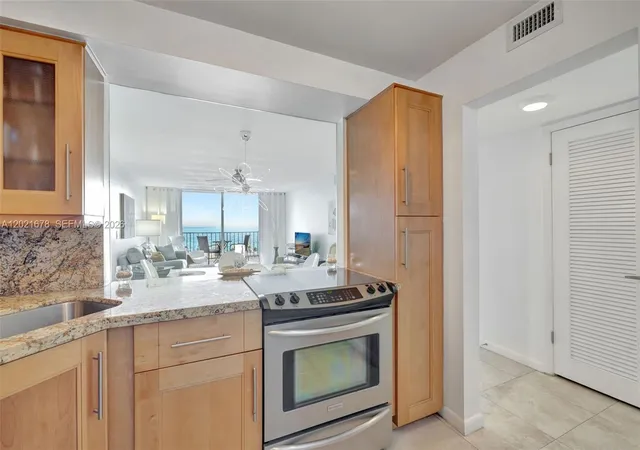 2nd image of 1400 S Ocean Dr #1001, Hollywood, FL 33019 | MLS# A12021678