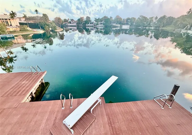 25th image of 2091 Ne 191st Dr, North Miami Beach, FL 33179 | MLS# A12025223