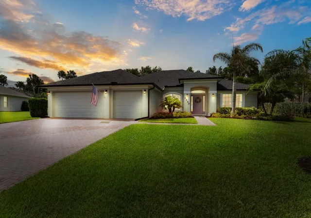 Photo 1 of Single family home for sale at 1340 Willow Oak Ct, Vero Beach, FL 32966 | MLS# B26032950 | Listing updated on 2026-09-23
