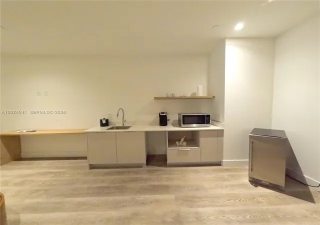 3rd image of 229 Sw 9Th St #508, Miami, FL 33130 | MLS# A12024941