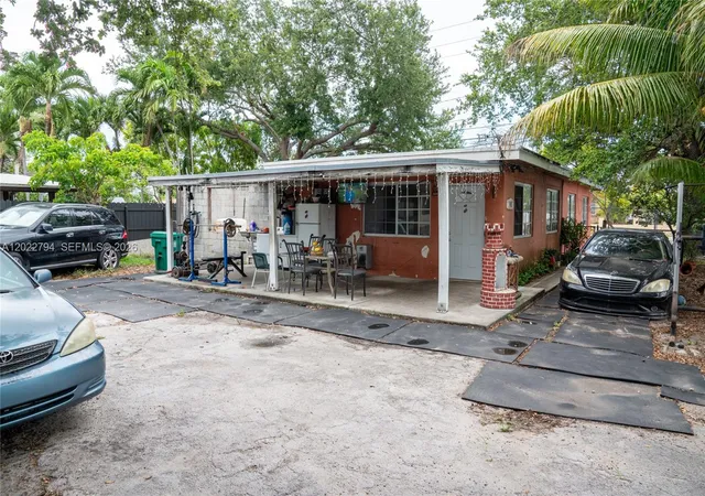 5th image of 3401 Nw 15Th St, Miami, FL 33125 | MLS# A12022794