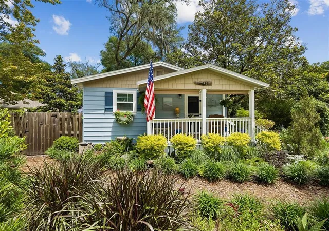 Homes for sale in Fernandina Beach, FL | 232 Vernon St, Fernandina Beach, FL 32034 | MLS# B26033134