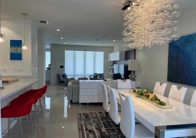 5th image of 6471 Nw 103Rd Psge, Doral, FL 33178 | MLS# A12025712
