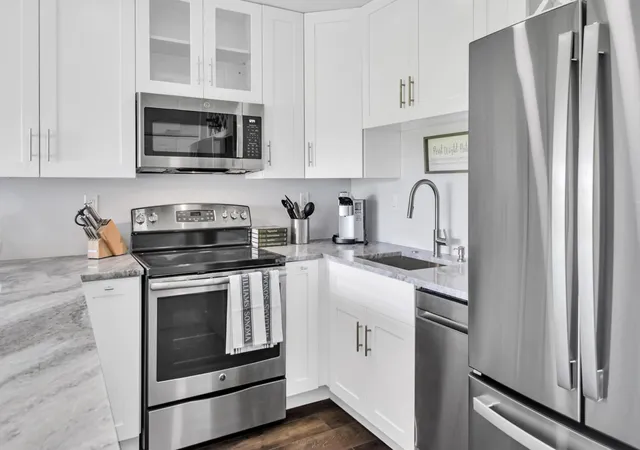 4th image of 401 Greensward Ln #102-a, Delray Beach, FL 33445 | MLS# B26033168
