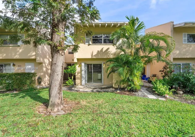 1st image of 8941 Ne 4th Ave Rd #8941, Miami Shores, FL 33138 | MLS# A12021612