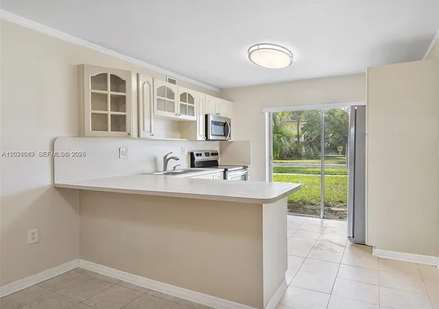 4th image of 8941 Ne 4Th Ave Rd #8941, Miami Shores, FL 33138 | MLS# A12021612