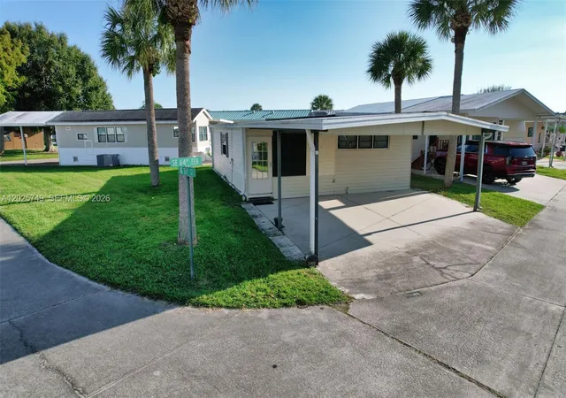 2nd image of 5302 Se 64th Ter, Okeechobee, FL 34974 | MLS# A12025749