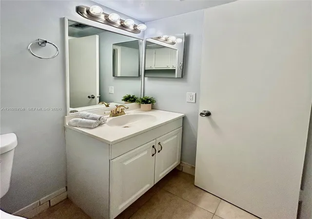 Homes for sale in Boynton Beach, FL | 2213 Ne 1st Court, Boynton Beach, FL 33435 | Houzeo
