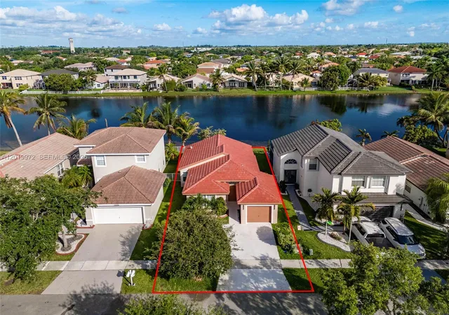 Homes for sale in Miramar, FL | 17992 Sw 29th Ln, Miramar, FL 33029 | MLS# A12019972