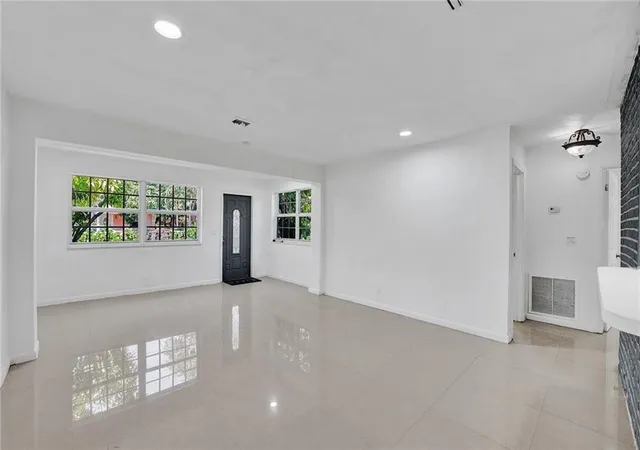 Photo 2 of Single family home for sale at 2422 Sherman St, Hollywood, FL 33020 | MLS# B26033221 | Listing updated on 2026-09-23