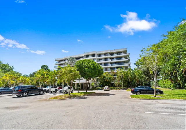 Photo 1 of Condo for sale at 23200 Camino Del Mar #603, Boca Raton, FL 33433 | MLS# B26033248 | Listing updated on 2026-09-23
