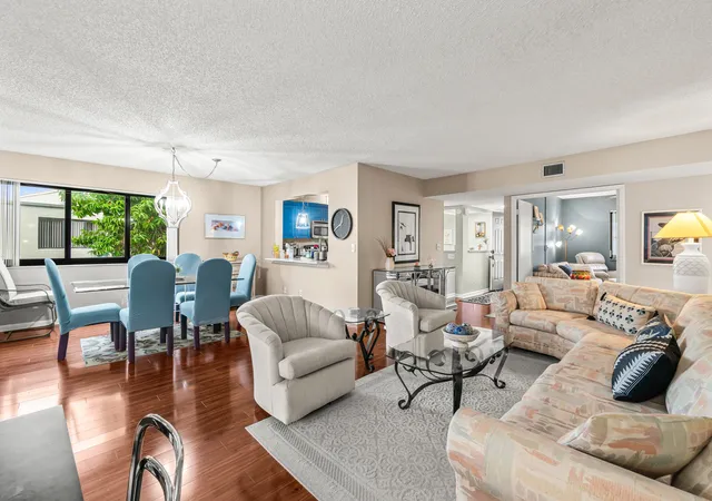 Homes for sale in Boynton Beach, FL | 5687 Fairway Park Dr, Boynton Beach, FL 33437 | MLS# B26033288