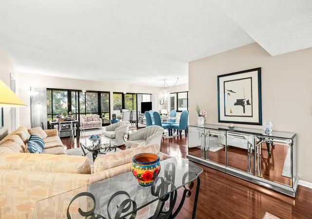 Homes for sale in Boynton Beach, FL | 5687 Fairway Park Dr, Boynton Beach, FL 33437 | MLS# B26033288