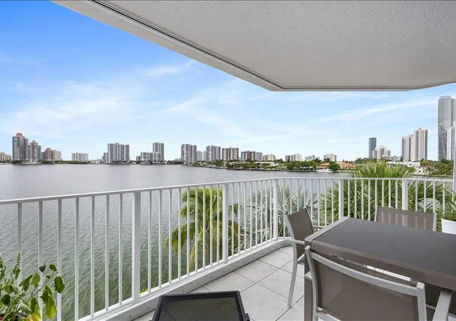 Photo 3 of Condo for sale at 18260 N Bay Rd #418, Sunny Isles Beach, FL 33160 | MLS# B26033331 | Listing updated on 2026-09-23