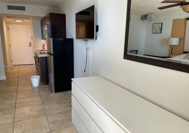 5th image of (Undisclosed), Sunny Isles Beach, FL 33160 | MLS# A12025992