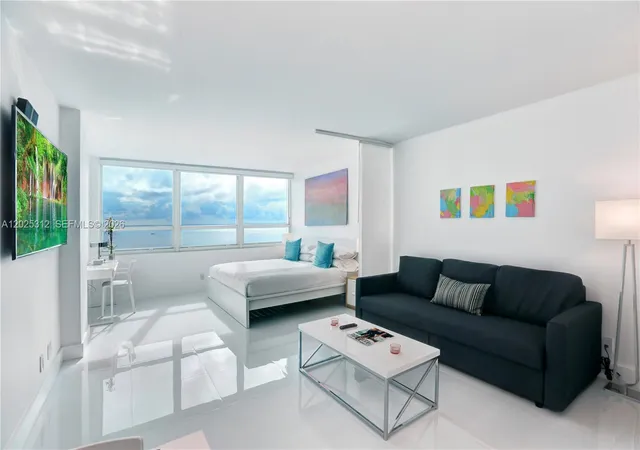 4th image of 5445 Collins Ave #1232, Miami Beach, FL 33140 | MLS# A12025312
