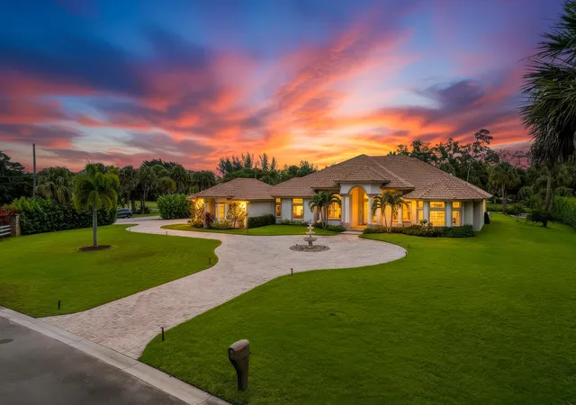 Photo 2 of Single family home for sale at 142 Brynhurst Ct, West Palm Beach, FL 33413 | MLS# B26033406 | Listing updated on 2026-10-08