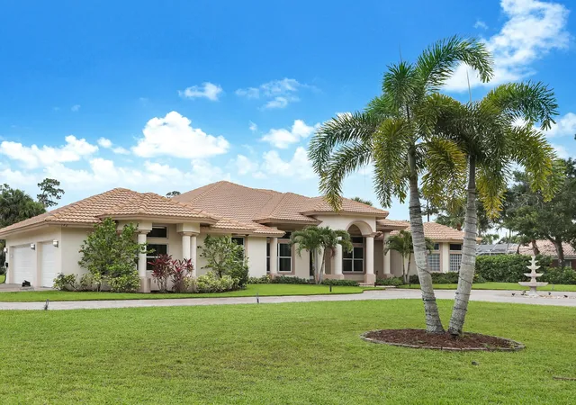 Photo 3 of Single family home for sale at 142 Brynhurst Ct, West Palm Beach, FL 33413 | MLS# B26033406 | Listing updated on 2026-10-08