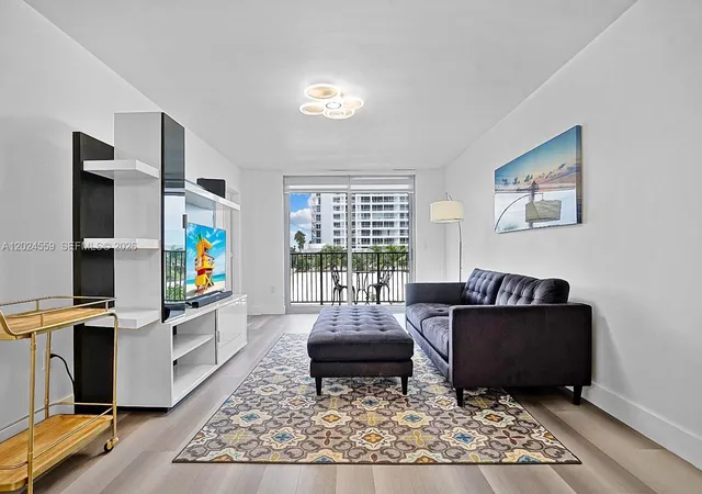4th image of 9273 Collins Ave #309, Surfside, FL 33154 | MLS# A12024559