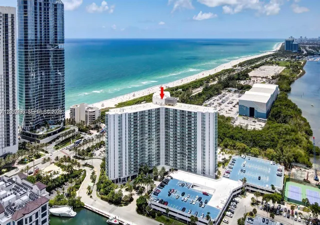 2nd image of 100 Bayview Dr #208, Sunny Isles Beach, FL 33160 | MLS# A12022795
