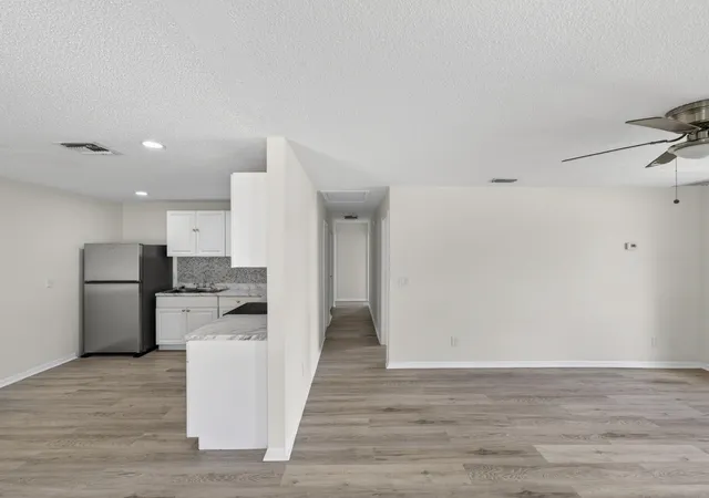 Photo 3 of Single family home for sale at 2575 1st Place, Vero Beach, FL 32962 | MLS# B26033510 | Listing updated on 2026-09-23