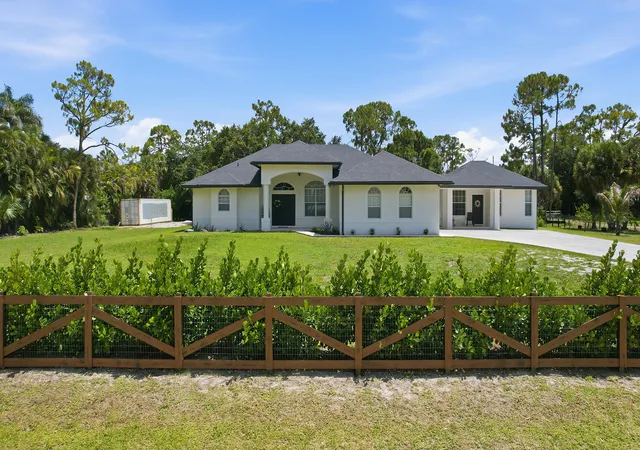 4th image of 18220 N 90Th St St N, Loxahatchee, FL 33470 | MLS# B26033519