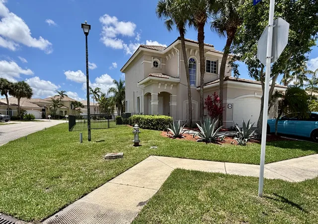 1st image of 8586 White, West Palm Beach, FL 33411 | MLS# B26033594