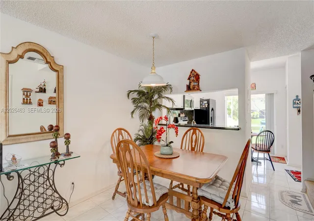Homes for sale in Tamarac, FL | 8054 Sanibel Dr, Tamarac, FL 33321 | MLS# A12026463