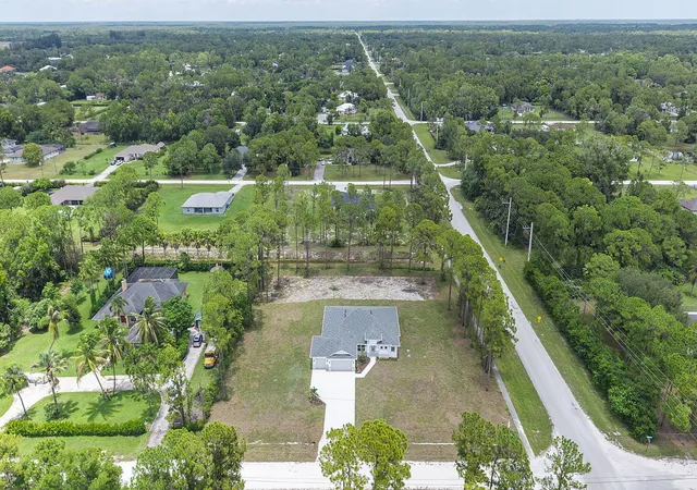 3rd image of 17521 N 76Th St St N, Loxahatchee, FL 33470 | MLS# B26033625