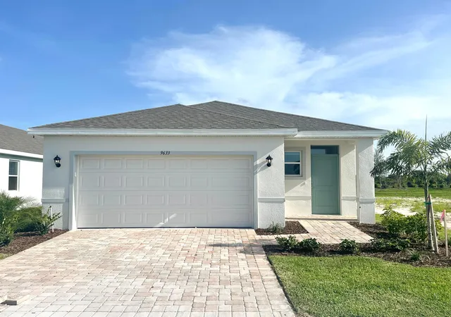 Photo 1 of Single family home for sale at 9633 Venetian Sq, Vero Beach, FL 32966 | MLS# B26033639 | Listing updated on 2026-09-23
