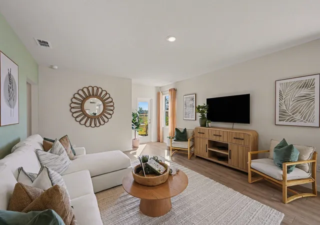 Photo 2 of Single family home for sale at 9633 Venetian Sq, Vero Beach, FL 32966 | MLS# B26033639 | Listing updated on 2026-09-23