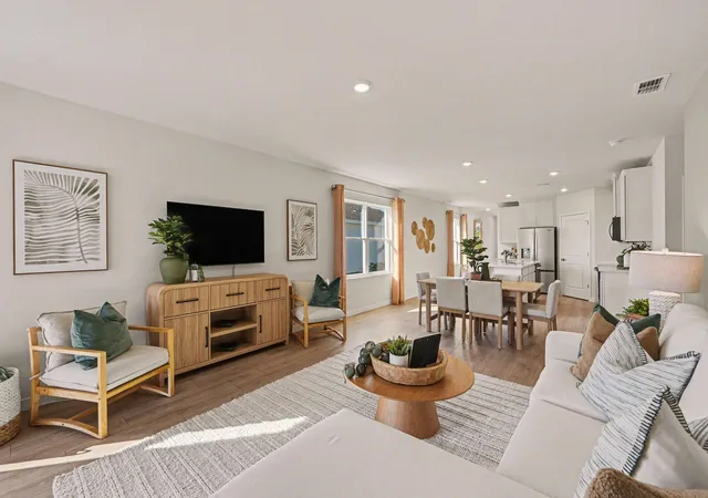 Photo 3 of Single family home for sale at 9633 Venetian Sq, Vero Beach, FL 32966 | MLS# B26033639 | Listing updated on 2026-09-23