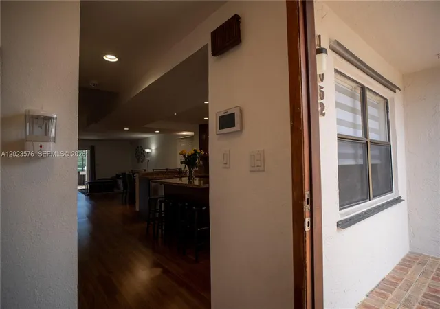 2nd image of 10052 Nw 41st St #515, Doral, FL 33178 | MLS# A12023576