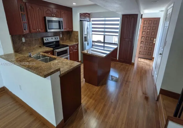 4th image of 10052 Nw 41St St #515, Doral, FL 33178 | MLS# A12023576