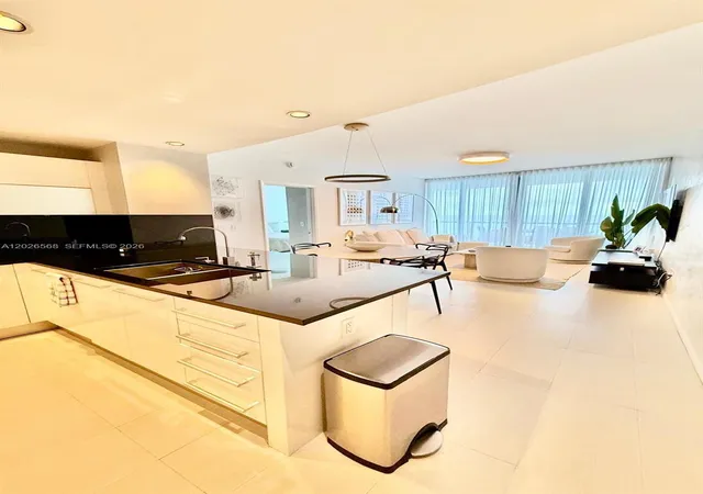 2nd image of 17121 Collins Ave #1207, Sunny Isles Beach, FL 33160 | MLS# A12026568