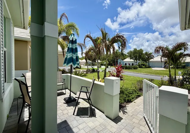 Photo 3 of Single family home for sale at 1330 St Catherine's Cir, Vero Beach, FL 32967 | MLS# B26033683 | Listing updated on 2026-10-07