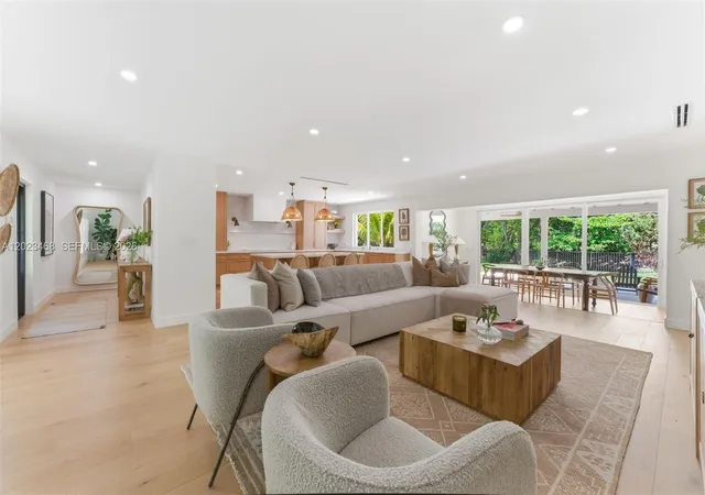 4th image of 7350 Sw 65Th Ave, South Miami, FL 33143 | MLS# A12023468