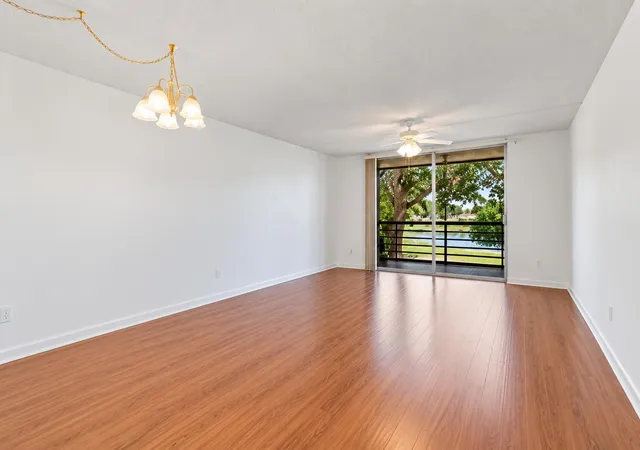 Listing Photo 5 - Condo for sale in building located at 9080 Lime Bay Blvd, Tamarac, FL 33321 - Unit #309