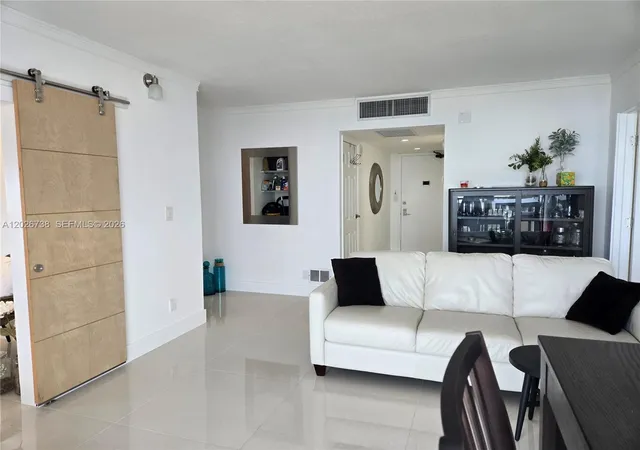 5th image of 20379 W Country Club Dr #2531, Aventura, FL 33180 | MLS# A12026738