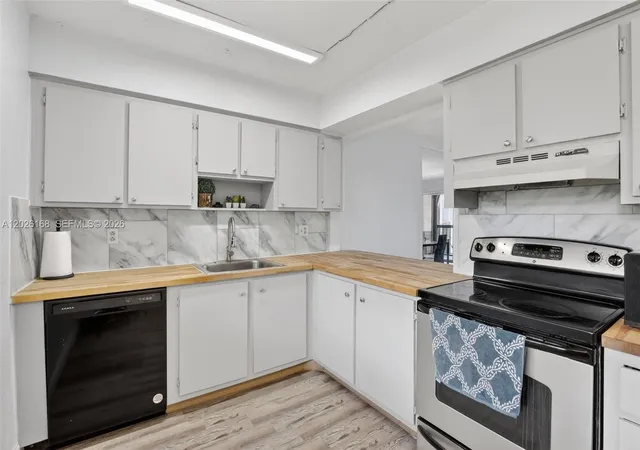 3rd image of 7020 Nova Dr, Davie, FL 33317