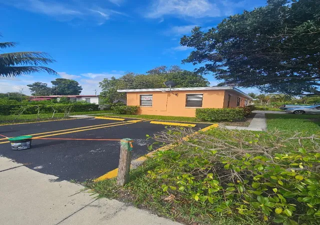 2nd image of 800 Nw 1st St, Delray Beach, FL 33444 | MLS# B26033812