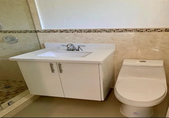 5th image of 6498 Collins Ave #41, Miami Beach, FL 33141 | MLS# A12026807